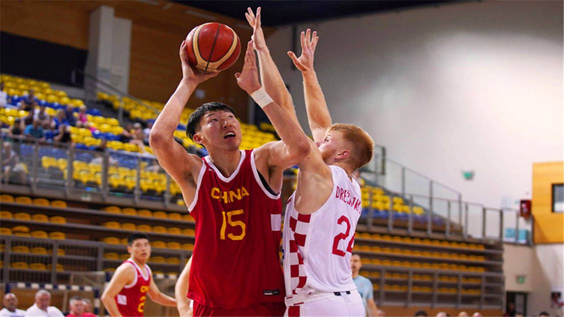 也比较符合影片的人物设定
